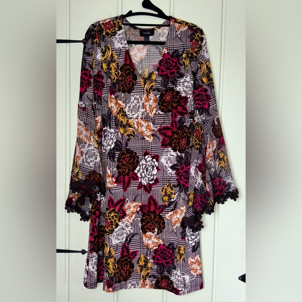 Floral Bell Sleeve Dress size M